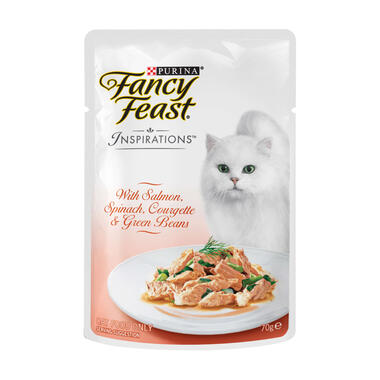 Fancy feast 2024 cat food nutrition